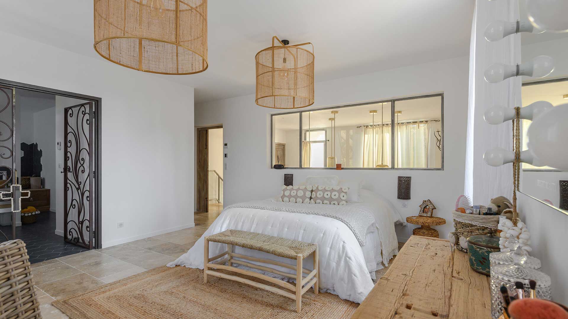 Agence M Com Marseille Entreprise Pellegreni Aix Provence Renovation Terrasse Piscine Travaux Chambre